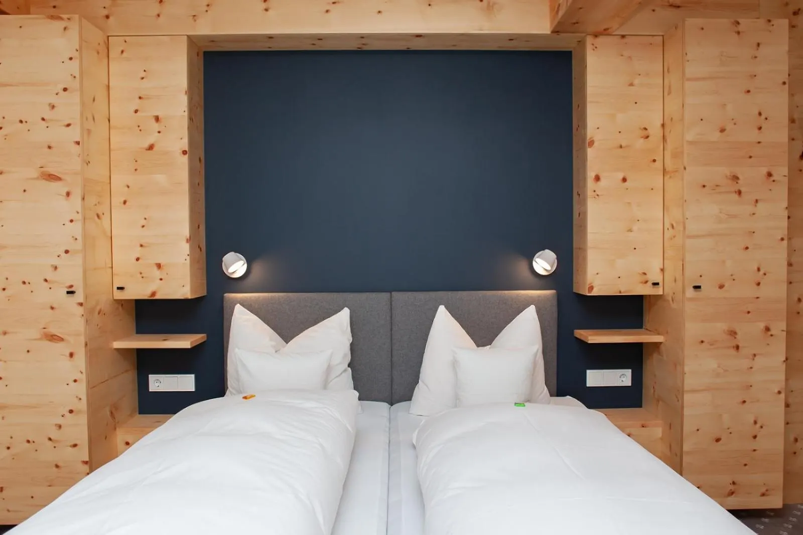 Gaestehaus Sonnenheim Mittenwald 3*,
