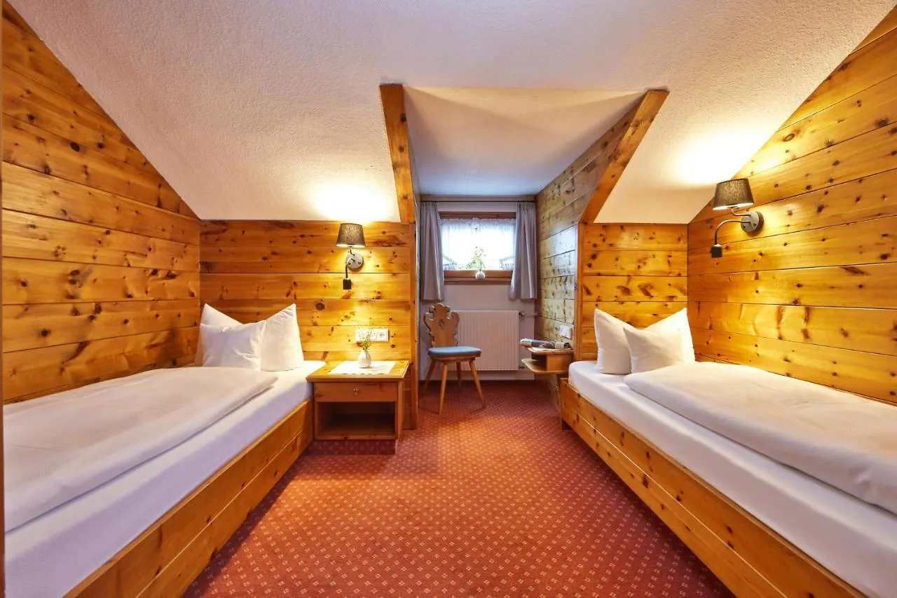 Gaestehaus Sonnenheim Mittenwald Guest house