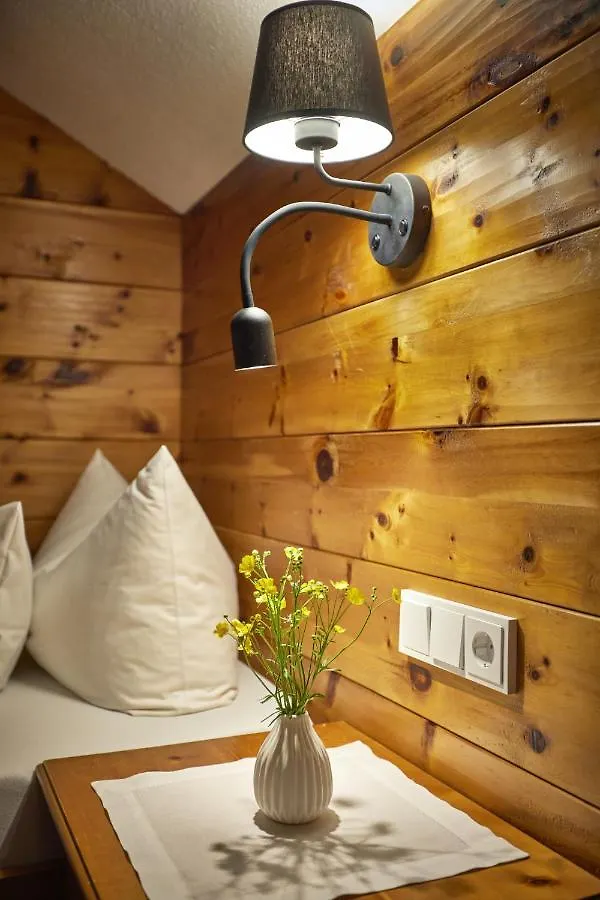 Gaestehaus Sonnenheim Mittenwald Guest house