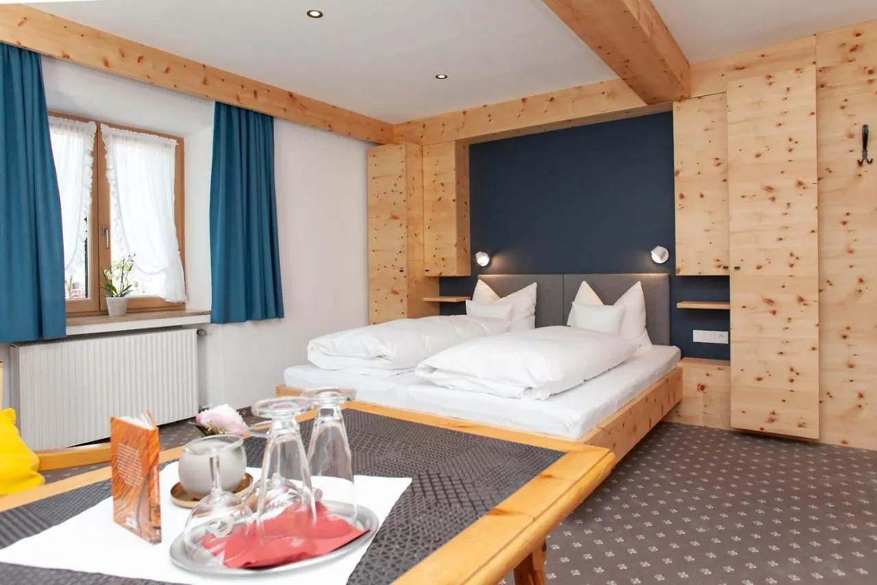Gaestehaus Sonnenheim Mittenwald Německo
