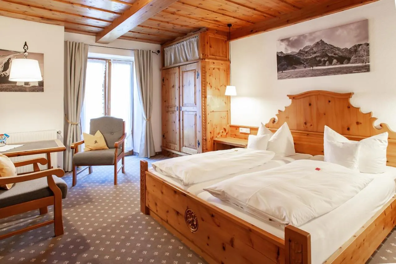 Guest house Gaestehaus Sonnenheim Mittenwald