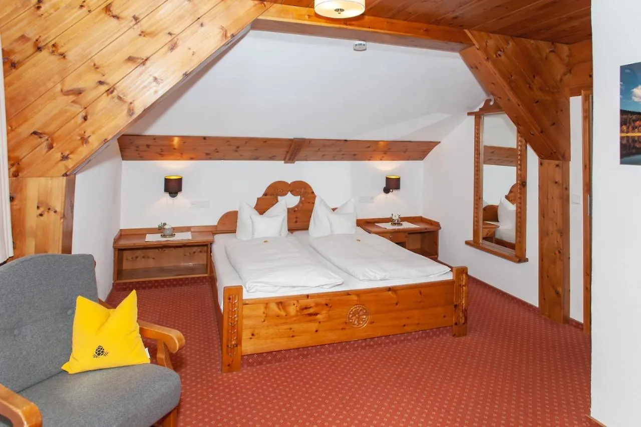 Gaestehaus Sonnenheim Mittenwald 3*,